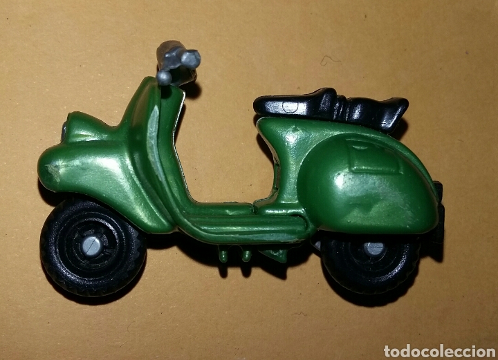 Motos a escala: vespa - miniatura - plastico - pb22 - Foto 1