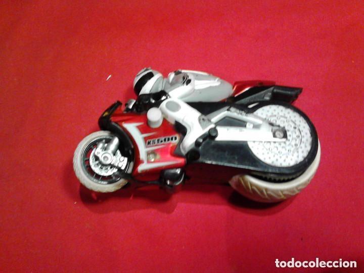 Motos a escala: moto de inercia marca k5500 - Foto 5