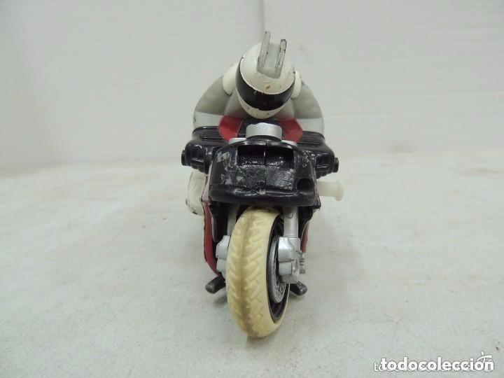 Motos a escala: moto de inercia marca k5500 - Foto 6