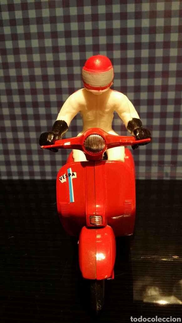 Motos a escala: Vespas Mira roja y blanca - Foto 3