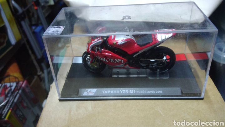 Motos a escala: Moto yamaha 2005 a estrenar. - Foto 1