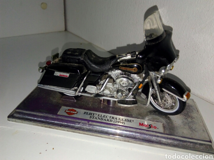 Motos a escala: Moto Harley davison electra con peana - Foto 1