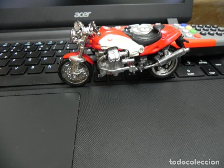 Motos a escala: MOTO V10 CENTALIRO - Foto 1