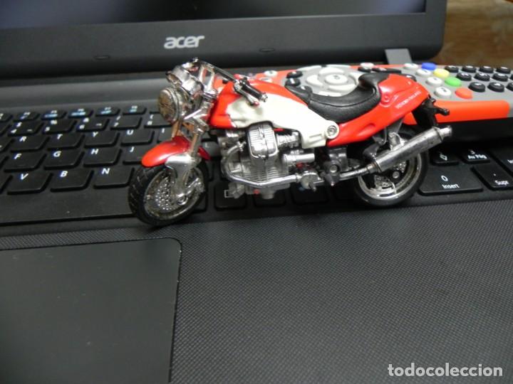 Motos a escala: MOTO V10 CENTALIRO - Foto 2