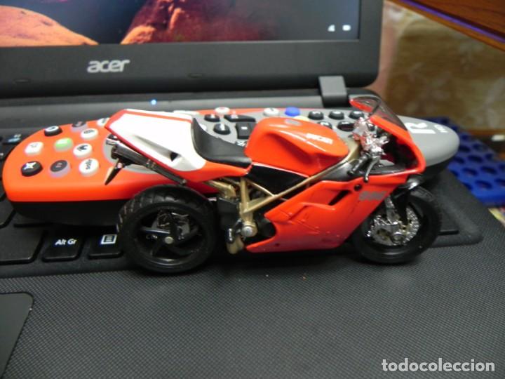 Motos a escala: MOTO DUCATI 996 - Foto 2