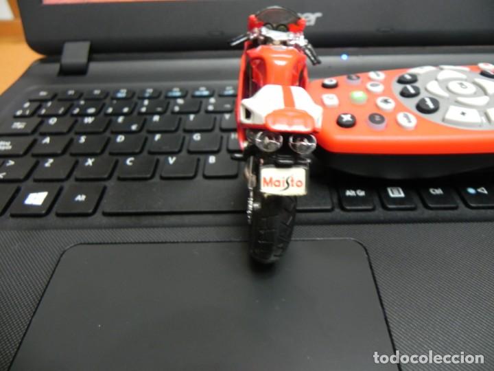 Motos a escala: MOTO DUCATI 996 - Foto 3