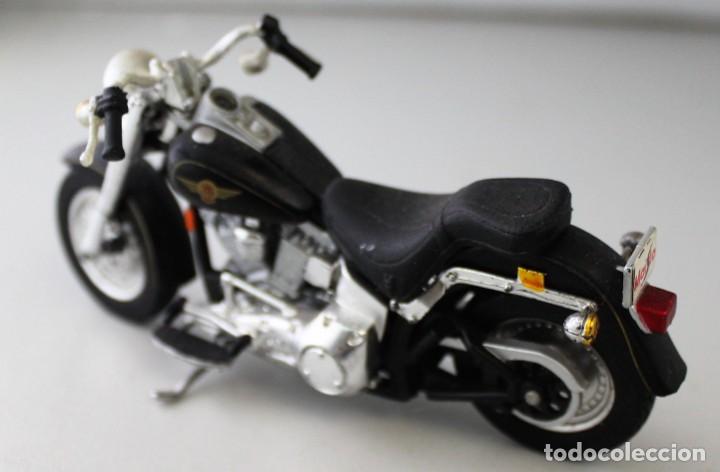 Motos a escala: Moto Harley Davidson escala 1.18 - Foto 2