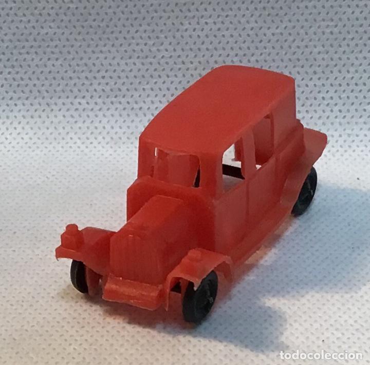 Motos a escala: COCHE DE PLASTICO, A&Ntilde;OS 70 - Foto 1