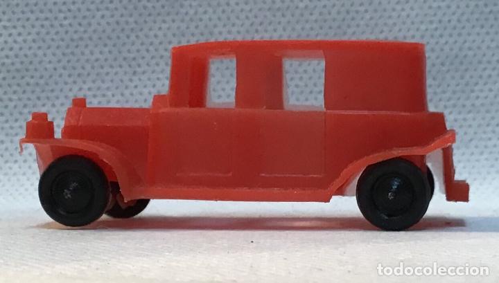 Motos a escala: COCHE DE PLASTICO, A&Ntilde;OS 70 - Foto 2