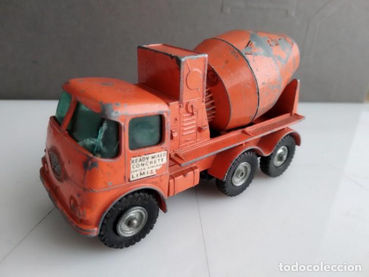 Motos a escala: CAMION HORMIGONERA MATCHBOX - Foto 1