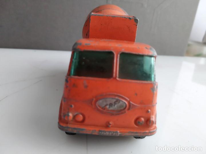 Motos a escala: CAMION HORMIGONERA MATCHBOX - Foto 2