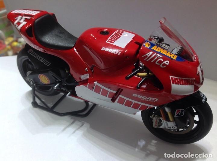 Motos a escala: SETE GIBERNAU 2006 DUCATI 1/12 IXO - Foto 1