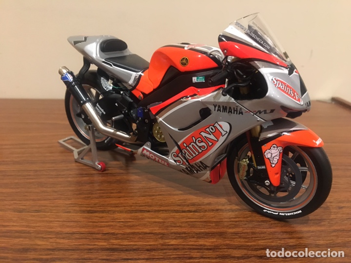 Yamaha Yzr M1 Carlos Checa Minichamps Comprar Motos A Escala En Todocoleccion