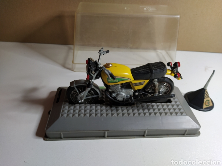 Motos a escala: Yamaha tx 750 ref 3611 nacoral - Foto 3