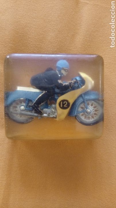 Motos a escala: Moto antigua a escala. - Foto 1