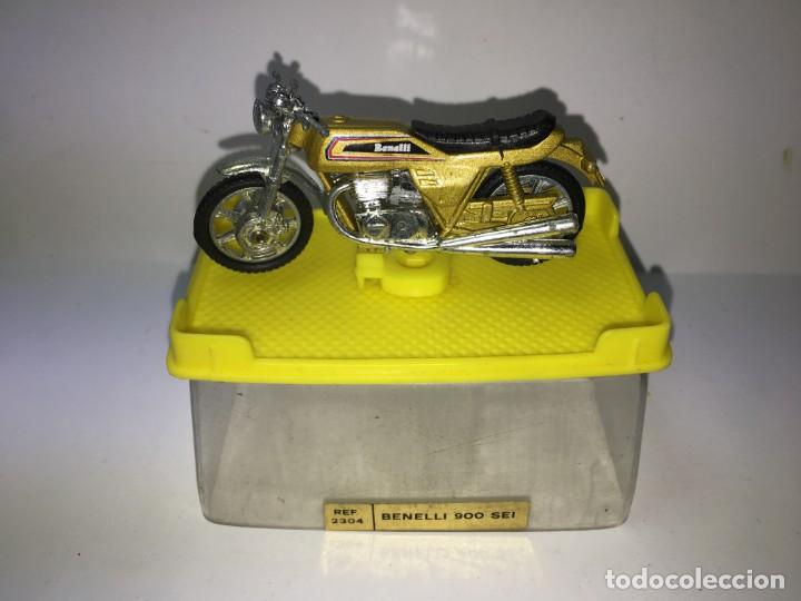 Motos a escala: MOTO BENELLI 900 REF.2304 DE MIRA - Foto 1