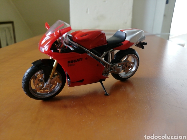 Motos a escala: Ducati 998R - Foto 1