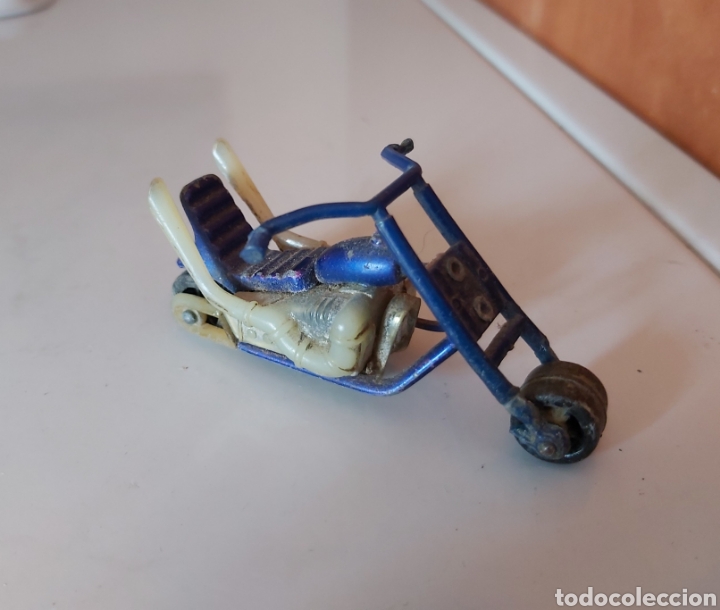Motos a escala: Moto Harley matchbox escala 1:64 - Foto 2