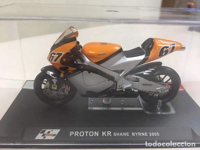 Motos a escala: PROTON KR SHANE BYRNE 2005 - Foto 1