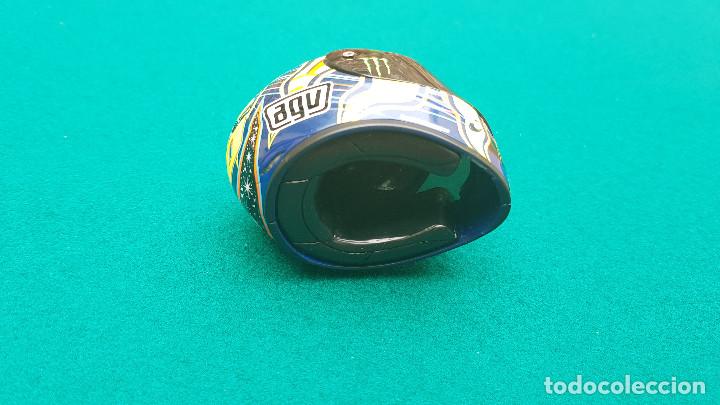 Motos a escala: CASCO VALENTINO ROSSI (2009) - 1/5 - Foto 14