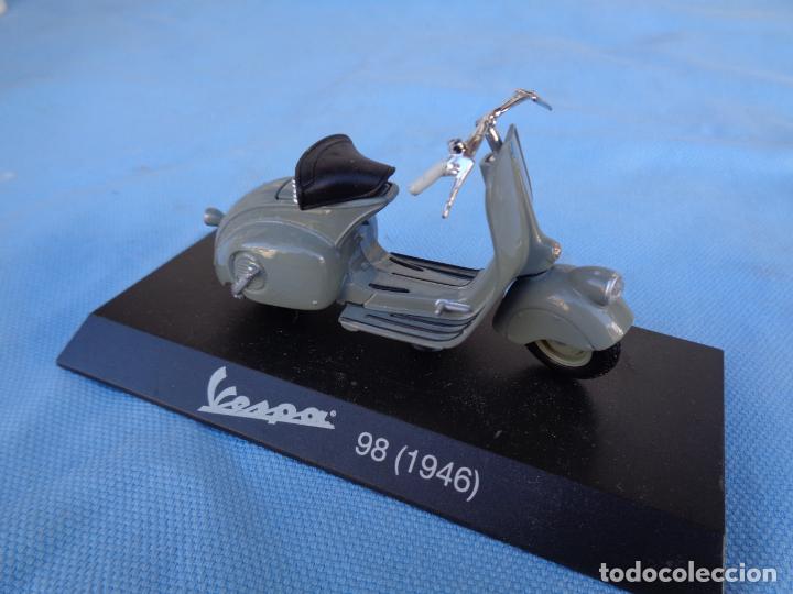 Motos a escala: MOTO VESPA 1946 - Foto 4
