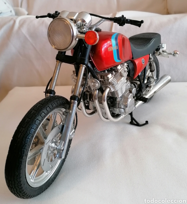 Motos a escala: Moto Yamaha de Guiloy. - Foto 1