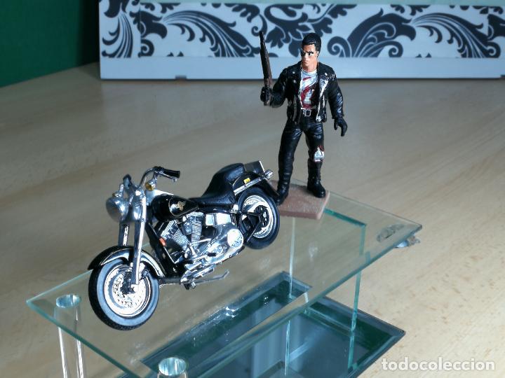 Motos a escala: TERMINATOR CON SU MOTOCICLETA HARLEY DAVIDSON FAT BOY - Foto 8