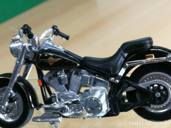Motos a escala: TERMINATOR CON SU MOTOCICLETA HARLEY DAVIDSON FAT BOY - Foto 22