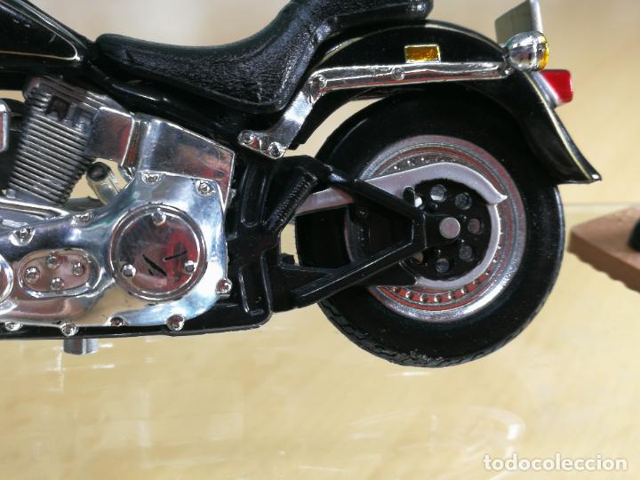 Motos a escala: TERMINATOR CON SU MOTOCICLETA HARLEY DAVIDSON FAT BOY - Foto 23