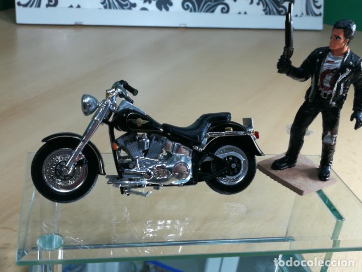 Motos a escala: TERMINATOR CON SU MOTOCICLETA HARLEY DAVIDSON FAT BOY - Foto 27