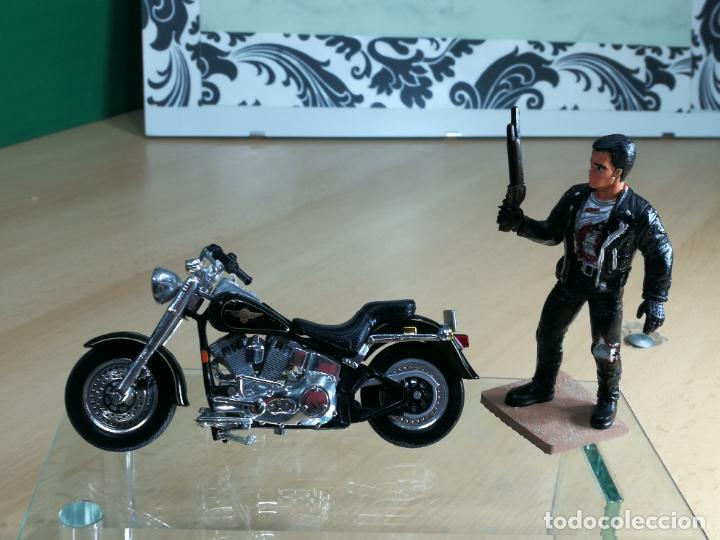 Motos a escala: TERMINATOR CON SU MOTOCICLETA HARLEY DAVIDSON FAT BOY - Foto 30
