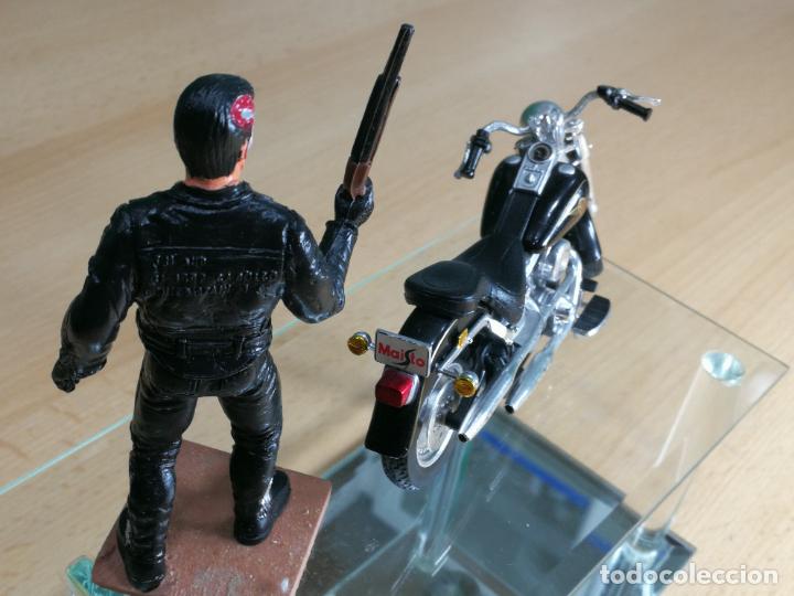 Motos a escala: TERMINATOR CON SU MOTOCICLETA HARLEY DAVIDSON FAT BOY - Foto 43
