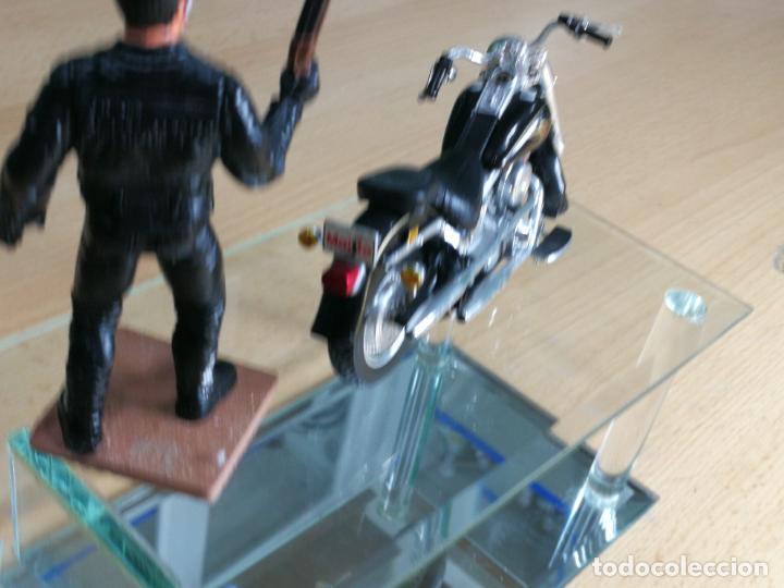 Motos a escala: TERMINATOR CON SU MOTOCICLETA HARLEY DAVIDSON FAT BOY - Foto 44