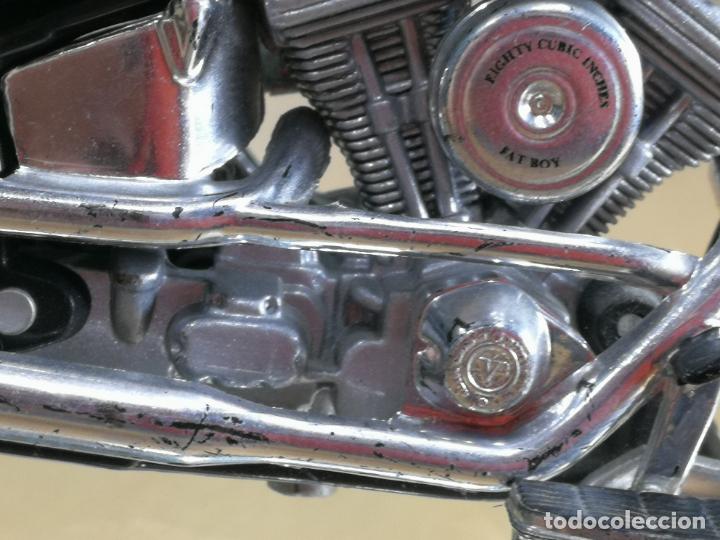 Motos a escala: TERMINATOR CON SU MOTOCICLETA HARLEY DAVIDSON FAT BOY - Foto 50