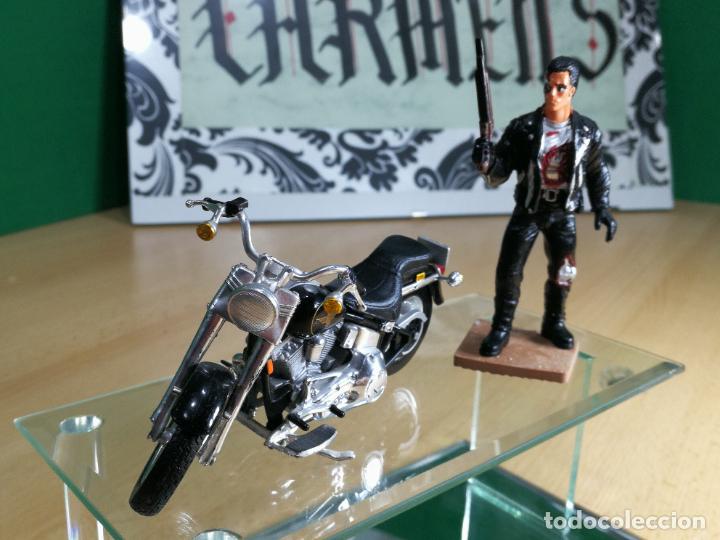 Motos a escala: TERMINATOR CON SU MOTOCICLETA HARLEY DAVIDSON FAT BOY - Foto 62
