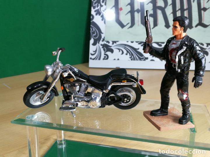 Motos a escala: TERMINATOR CON SU MOTOCICLETA HARLEY DAVIDSON FAT BOY - Foto 65