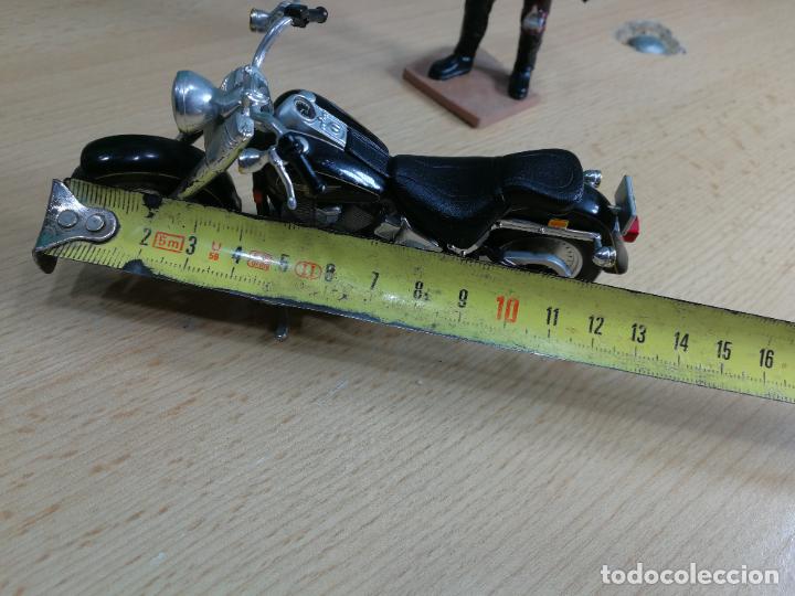 Motos a escala: TERMINATOR CON SU MOTOCICLETA HARLEY DAVIDSON FAT BOY - Foto 71