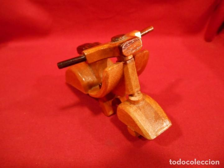 Motos a escala: MOTO VESPA DE MADERA - - Foto 5