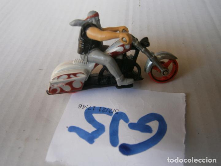 Motos a escala: MOTORISTA EN HARLEY DAVIDSON - Foto 1