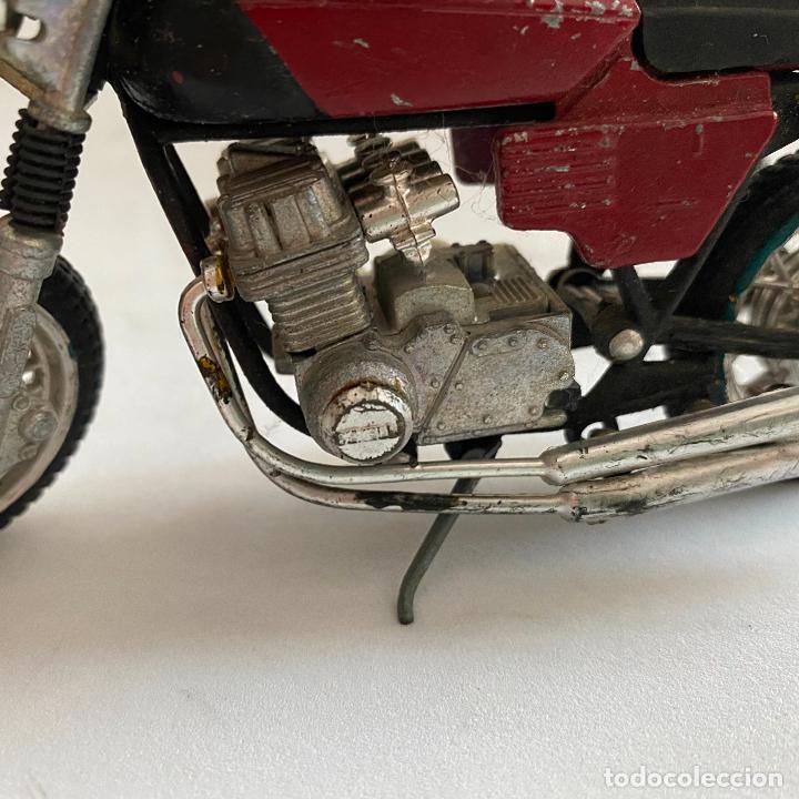 Motos a escala: moto Benelli - Foto 4