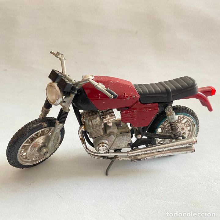 Motos a escala: moto Benelli - Foto 1