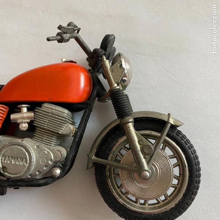 Motos a escala: moto Yamaha - Foto 3
