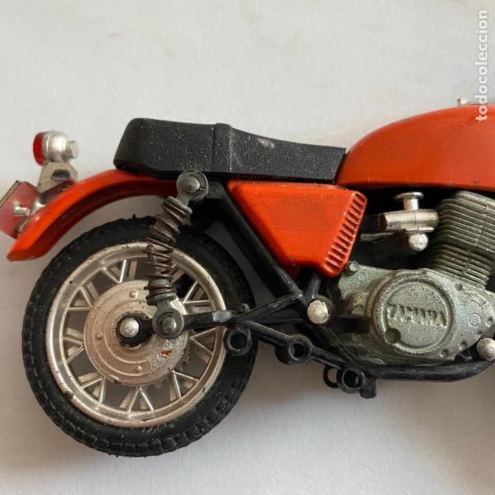 Motos a escala: moto Yamaha - Foto 4