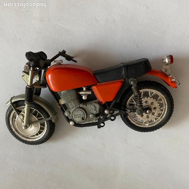 Motos a escala: moto Yamaha - Foto 5