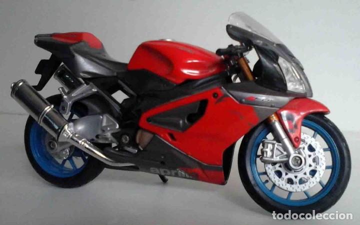 Motos a escala: Moto Aprilia 17 cms. - Foto 10