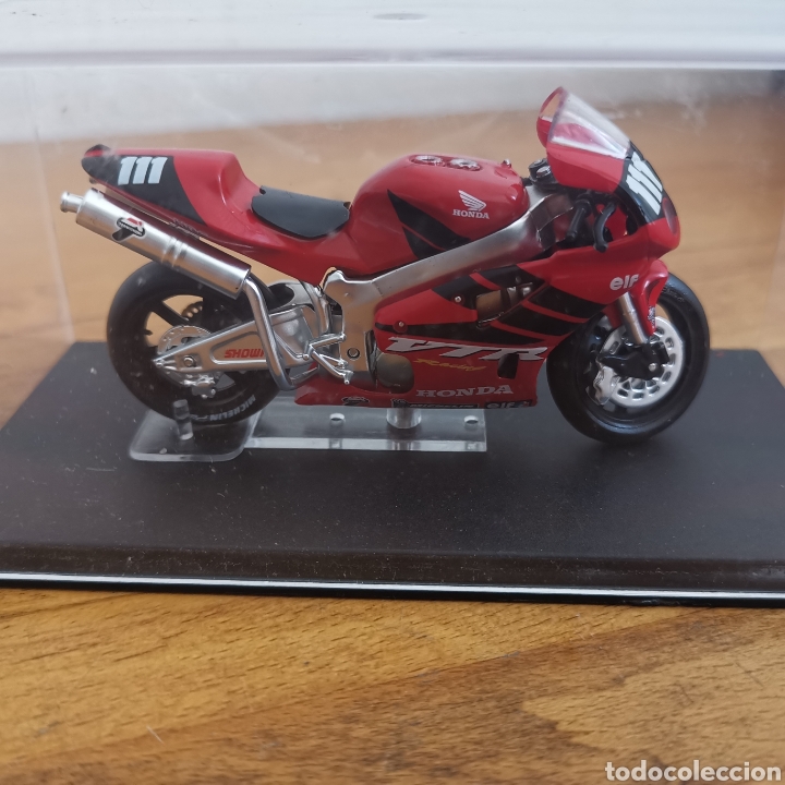 Motos a escala: Honda VTR 1000 W. Costes a&ntilde;o 2000 - Foto 5