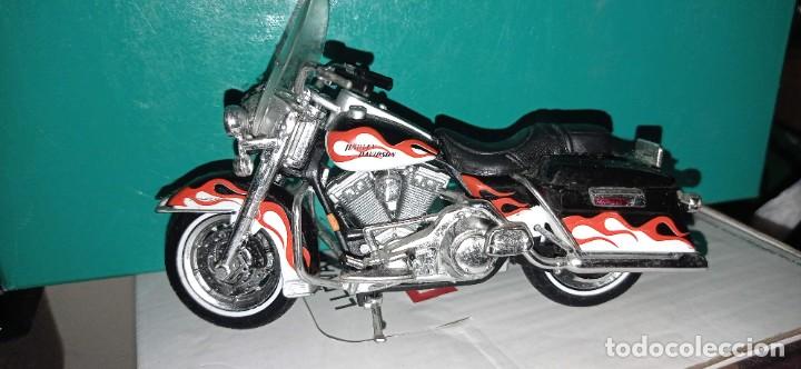 Motos a escala: COLECCION DE Harley Davidson , con regalo de expositor - Foto 5