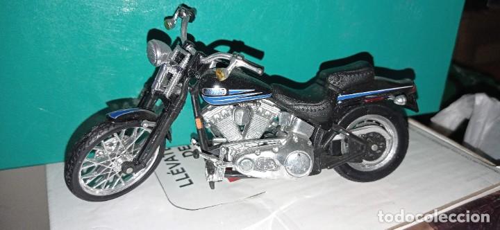 Motos a escala: COLECCION DE Harley Davidson , con regalo de expositor - Foto 8