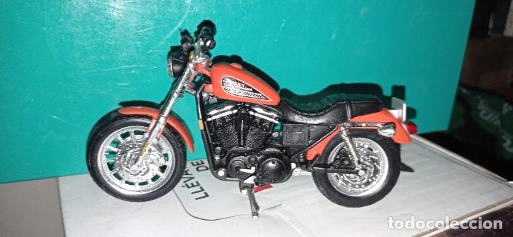 Motos a escala: COLECCION DE Harley Davidson , con regalo de expositor - Foto 19
