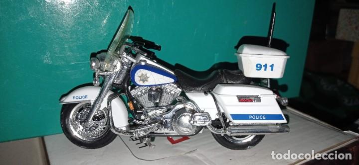Motos a escala: COLECCION DE Harley Davidson , con regalo de expositor - Foto 33